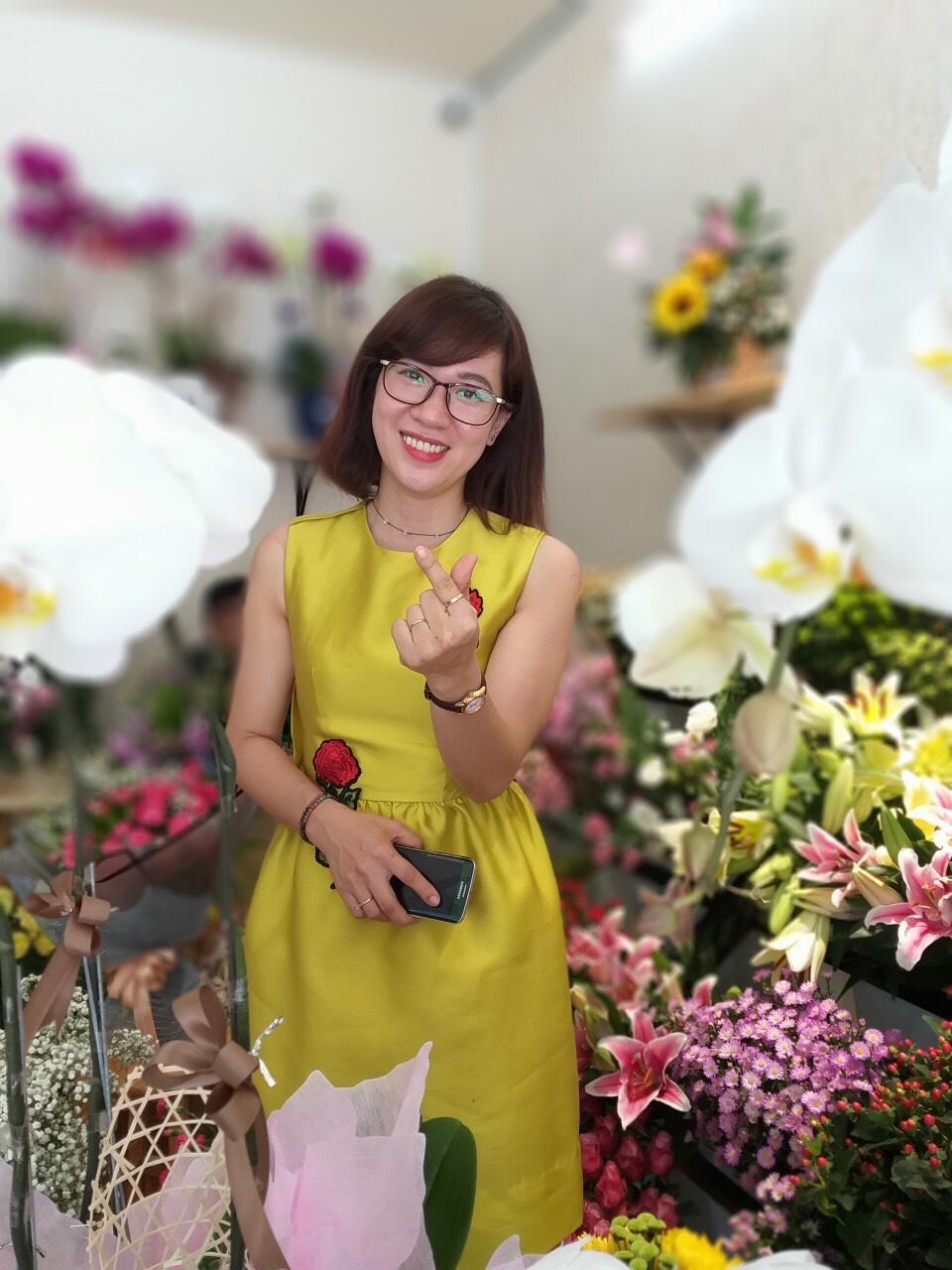 Cô chủ Hà Nguyễn Flower